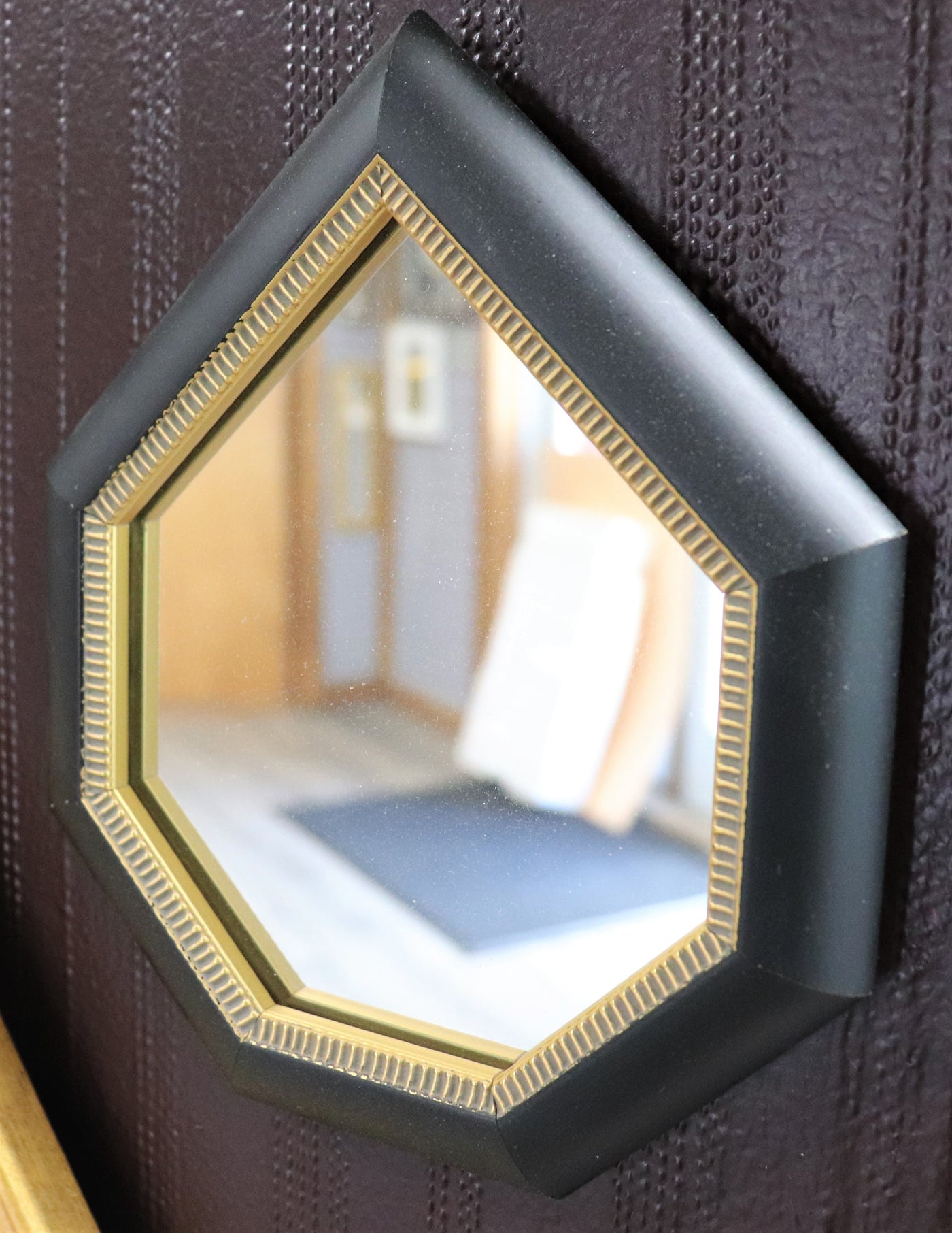 6" x 7" Teardrop Black/Gold Micro-Mirror