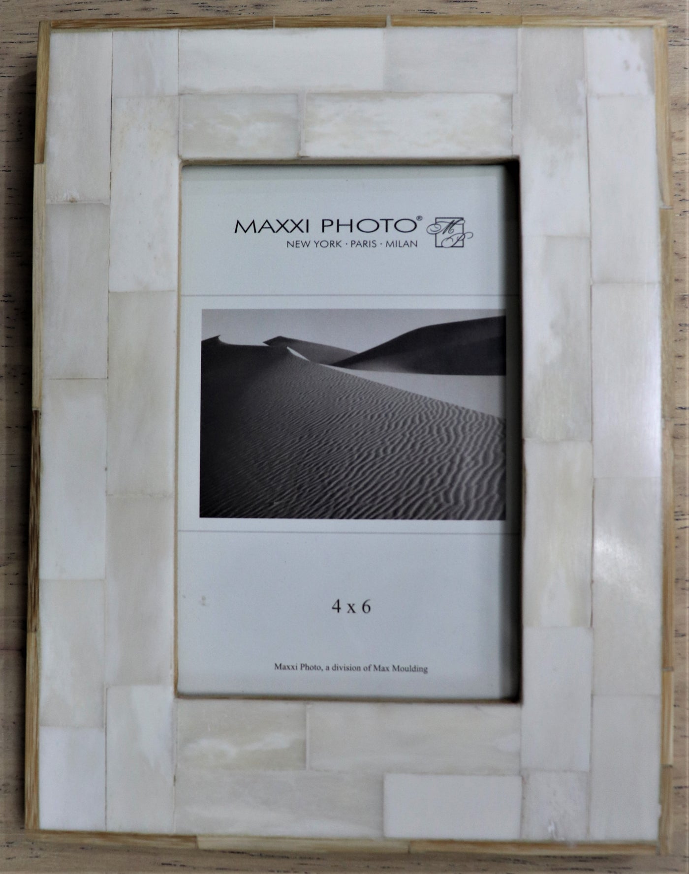 4" x 6" White Tile Photo Frame- Maxxi